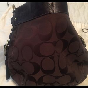 Beautiful Coach purse new condition